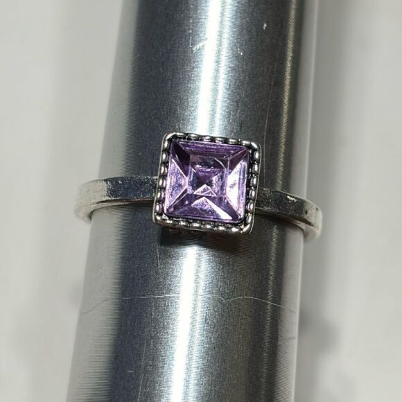 Women’s Silver Tone Raised and etched setting Pink Square Cut Fashion ring - Picture 1 of 6